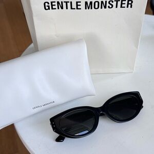 Gentle Monster Rococo Sunglasses Black